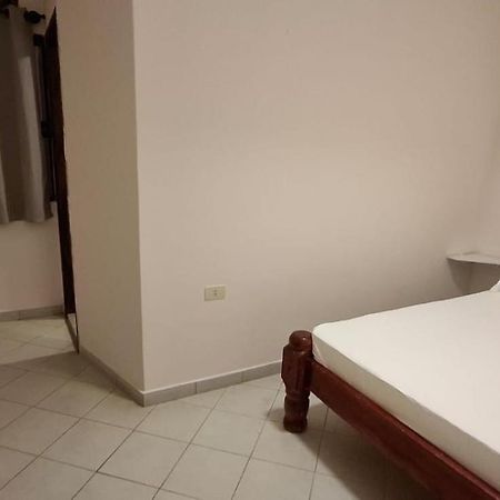 Habitacion 25 Cerca De La Terminal De Buses De Asuncion Aparthotel Εξωτερικό φωτογραφία